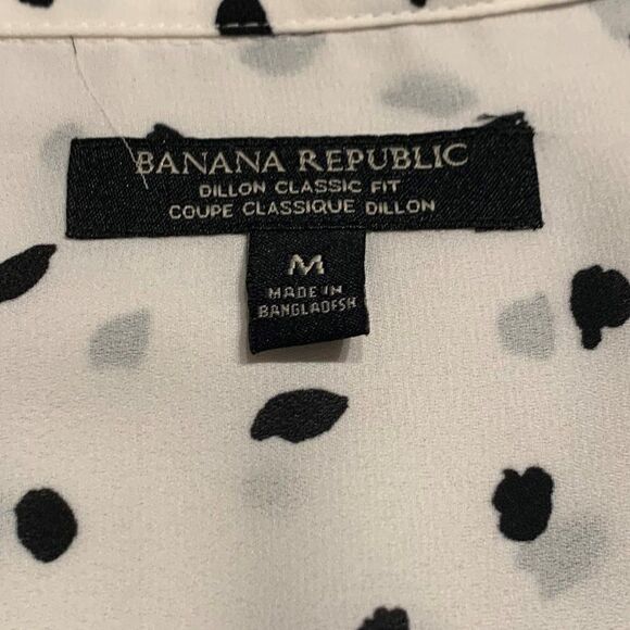 Banana Republic button down blouse, EUC, Sz M, white, blk print, EUC - Picture 6 of 15